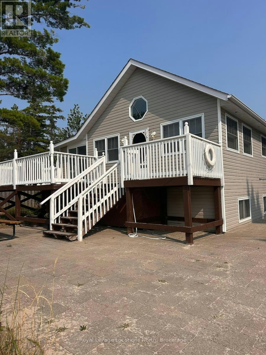 201 Shore Lane, Wasaga Beach, ON, L9Z 2J3