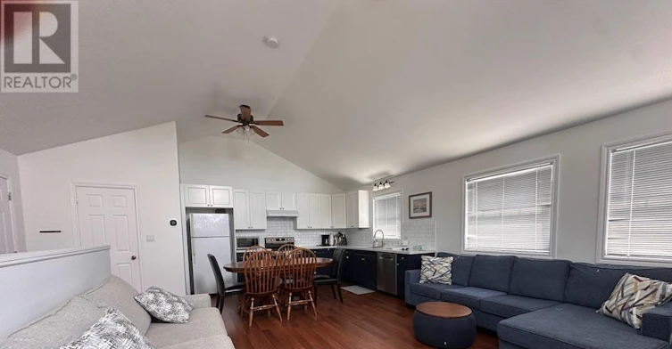 201 Shore Lane, Wasaga Beach, ON, L9Z 2J3 - 2
