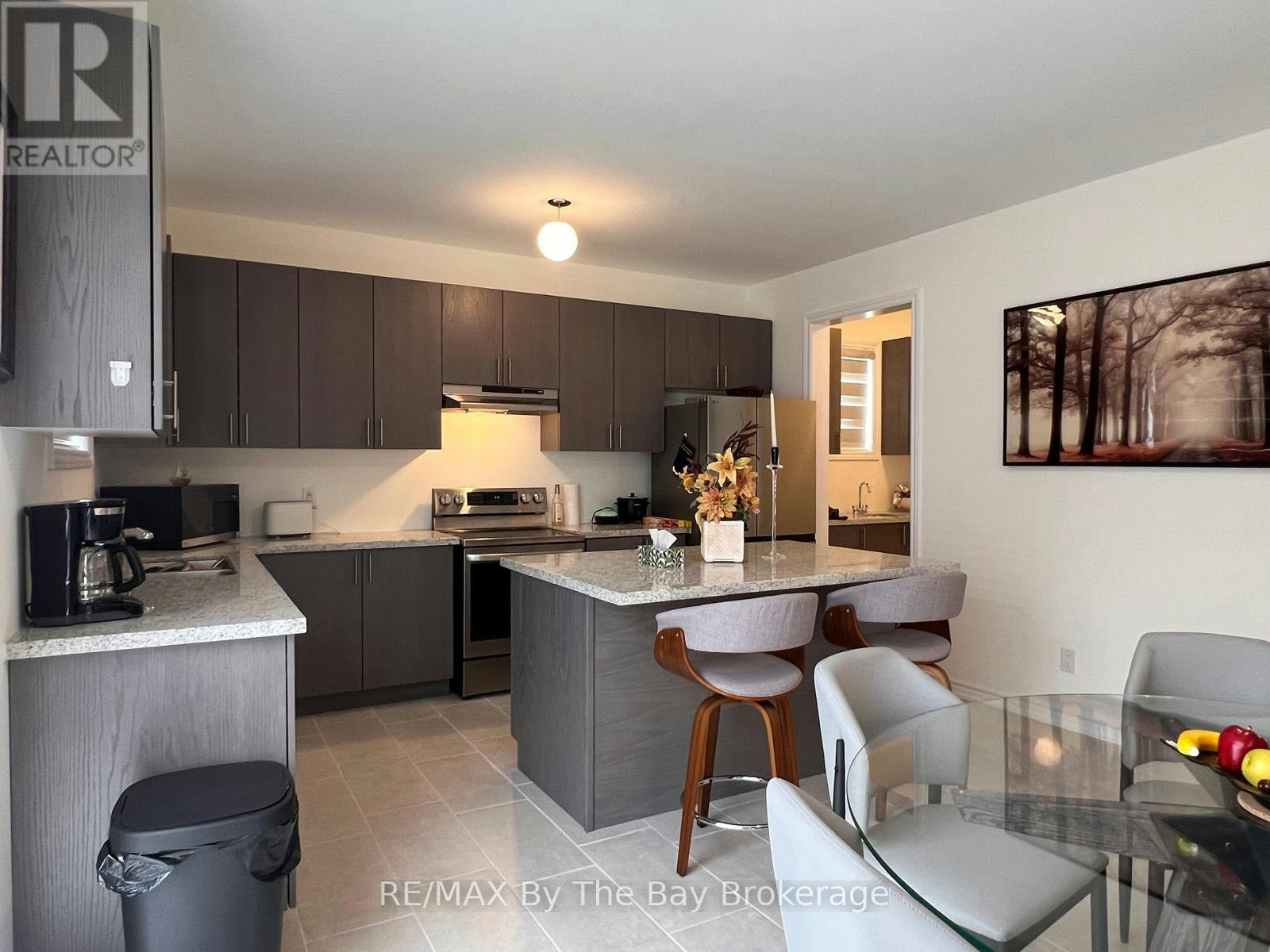 46 Rosanne Circle, Wasaga Beach, ON, L9Z 0N3 - 13
