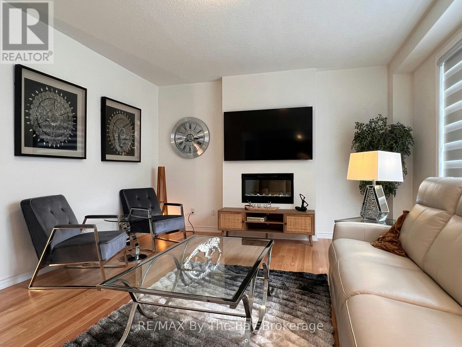 46 Rosanne Circle, Wasaga Beach, ON, L9Z 0N3 - 11