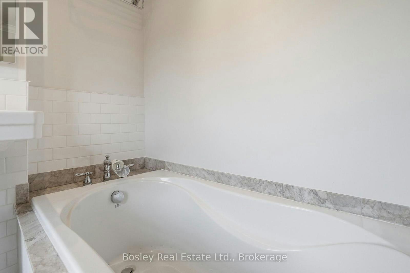 202 Pine Street, Collingwood, ON, L9Z 2P2 - 31