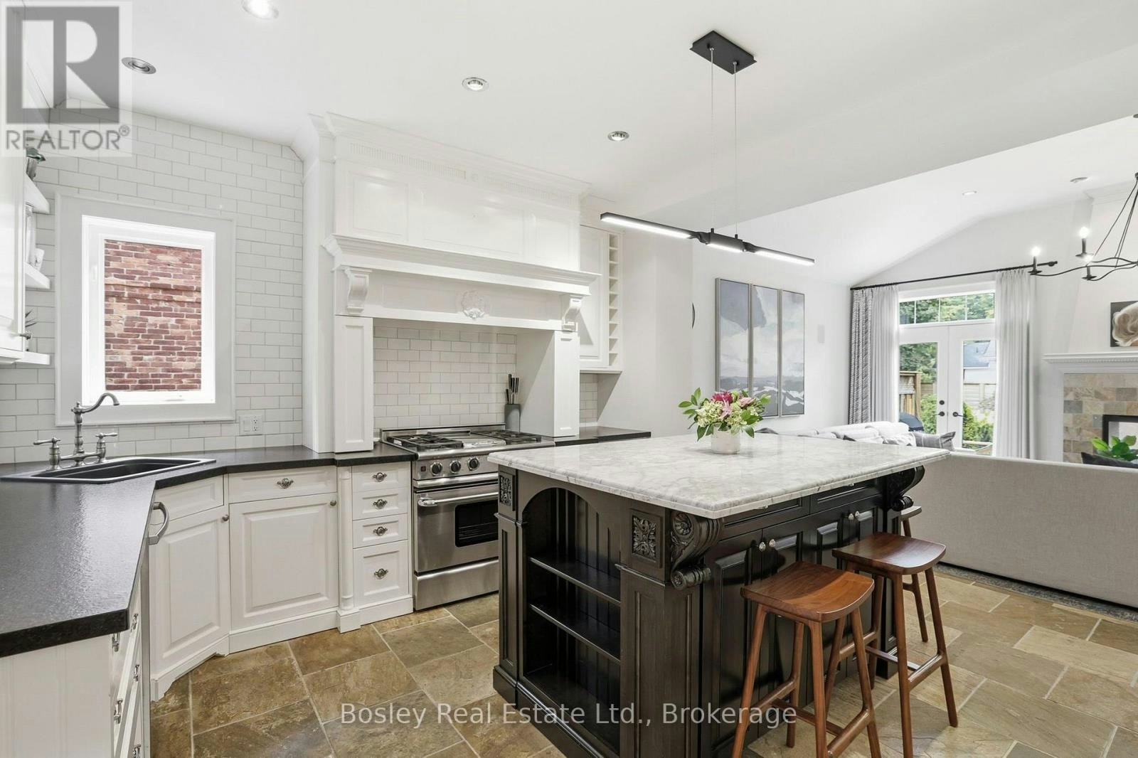 202 Pine Street, Collingwood, ON, L9Z 2P2 - 8