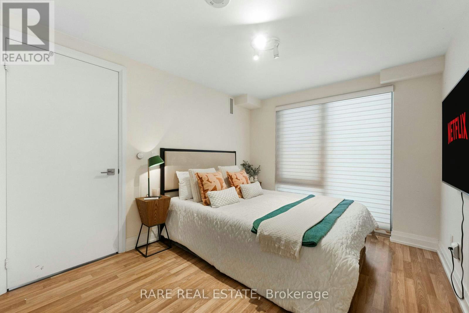 E113-555 Wilson Avenue, Toronto, ON, M3H 0C5 - 18