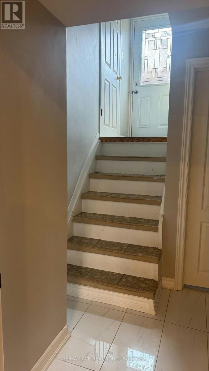 BSMT-92 Felicity Drive, Toronto, ON, M1H 1E3 - 2