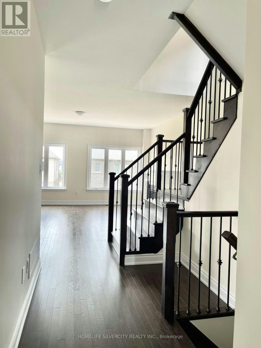 138 Kennedy Boulevard, New Tecumseth, ON, L9R 0W1 - 8