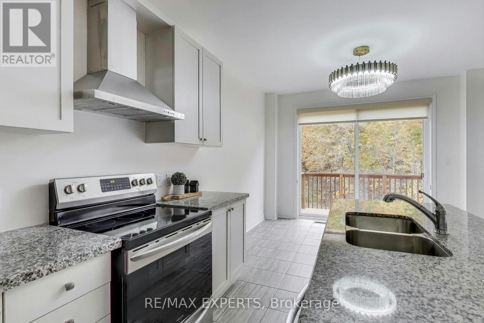 216 Butternut Ridge Trail, Aurora, ON, L4G 3P1 - 12