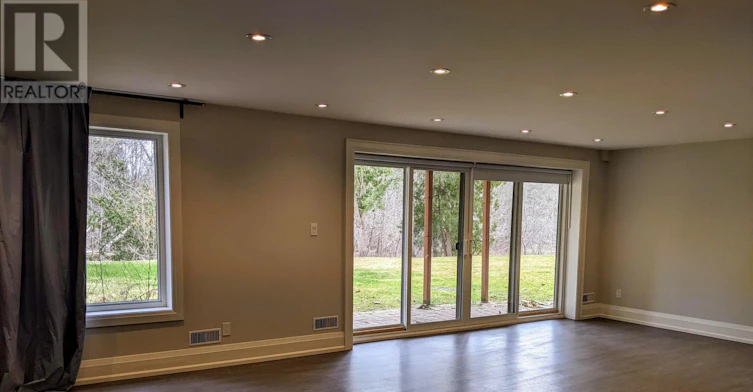 9779 Warden Avenue, Markham, ON, L6C 1M6 - 10