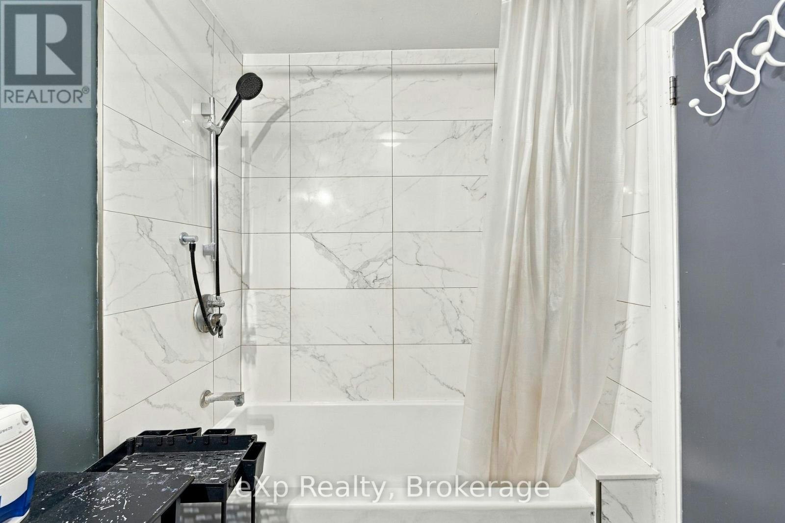 3-24 Wellington Street, Stratford, ON, N5A 2L2 - 16