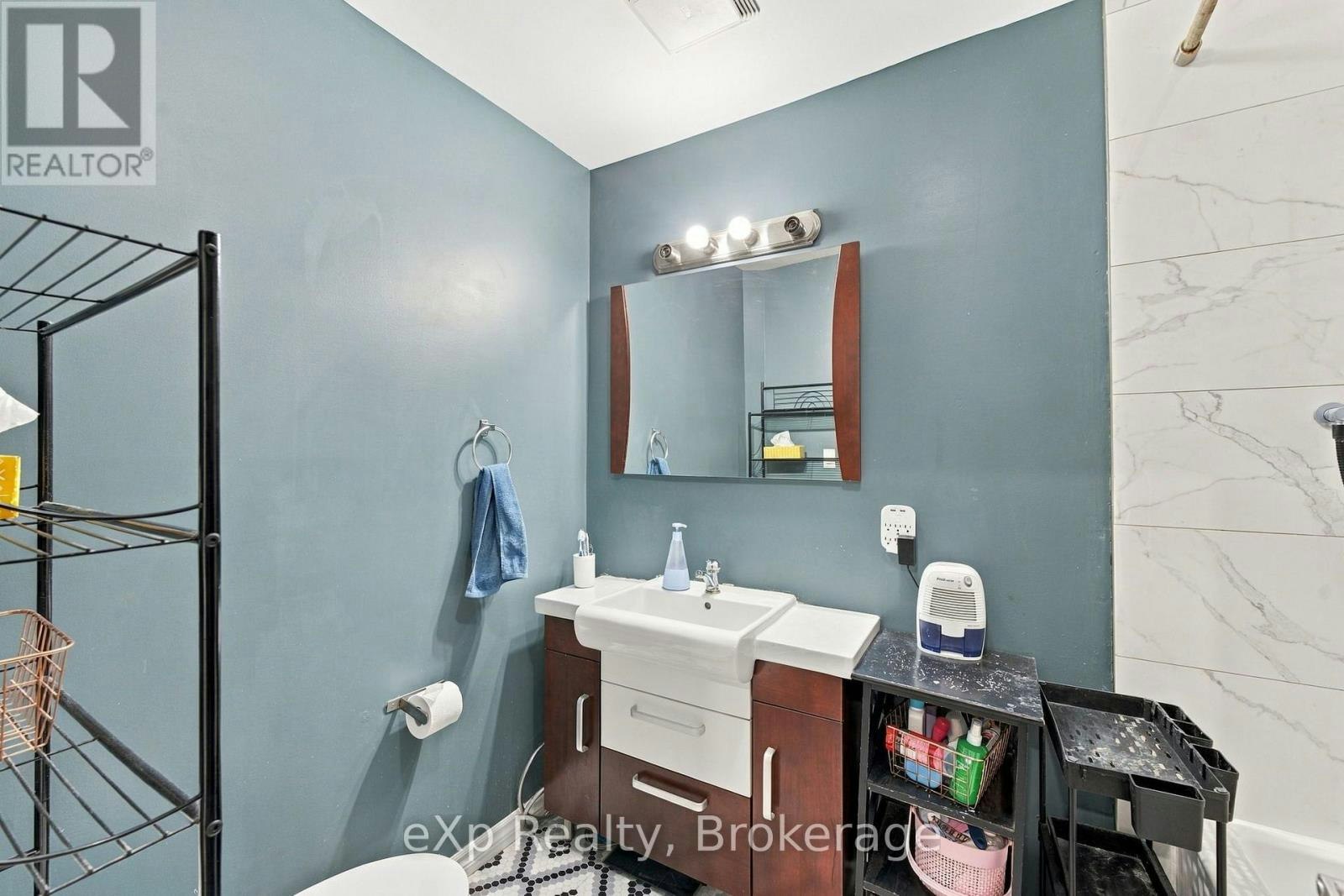 3-24 Wellington Street, Stratford, ON, N5A 2L2 - 15
