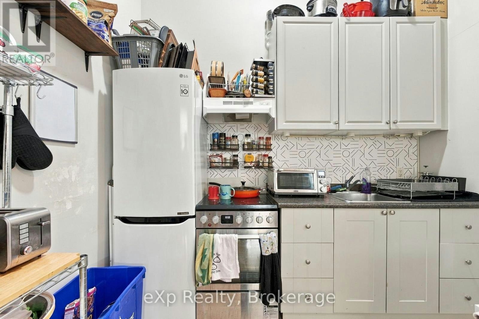 3-24 Wellington Street, Stratford, ON, N5A 2L2 - 9