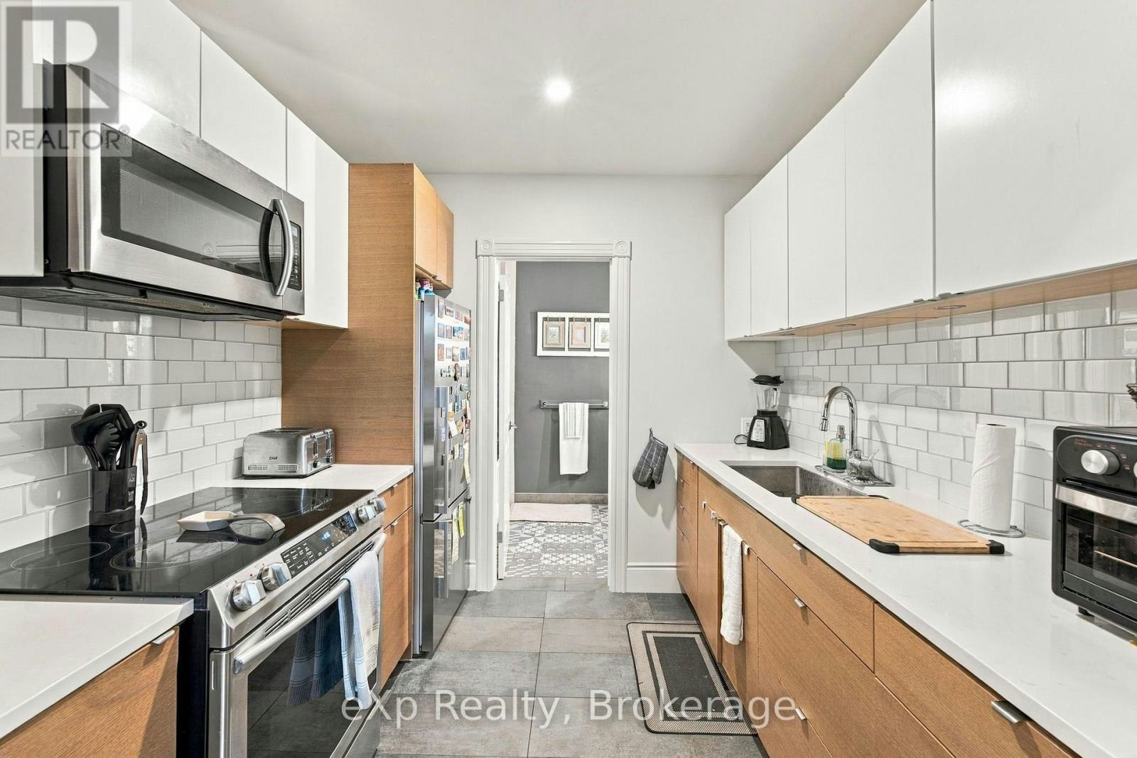 2-94 Wellington Street, Stratford, ON, N5A 2L2 - 9