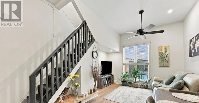 2-94 Wellington Street, Stratford, ON, N5A 2L2 - 3