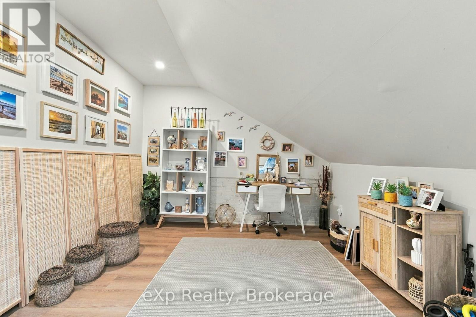 2-94 Wellington Street, Stratford, ON, N5A 2L2 - 15