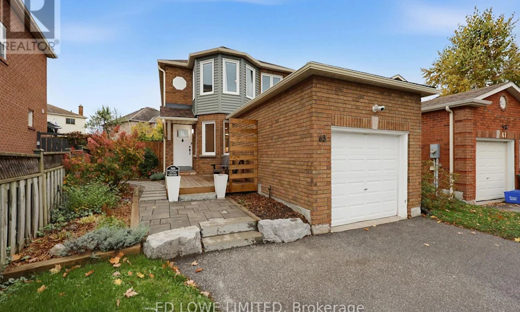 63 Weatherup Crescent