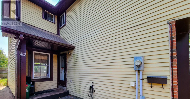 42 Enfield Crescent, Brantford, ON, N3P 1B2 - 3