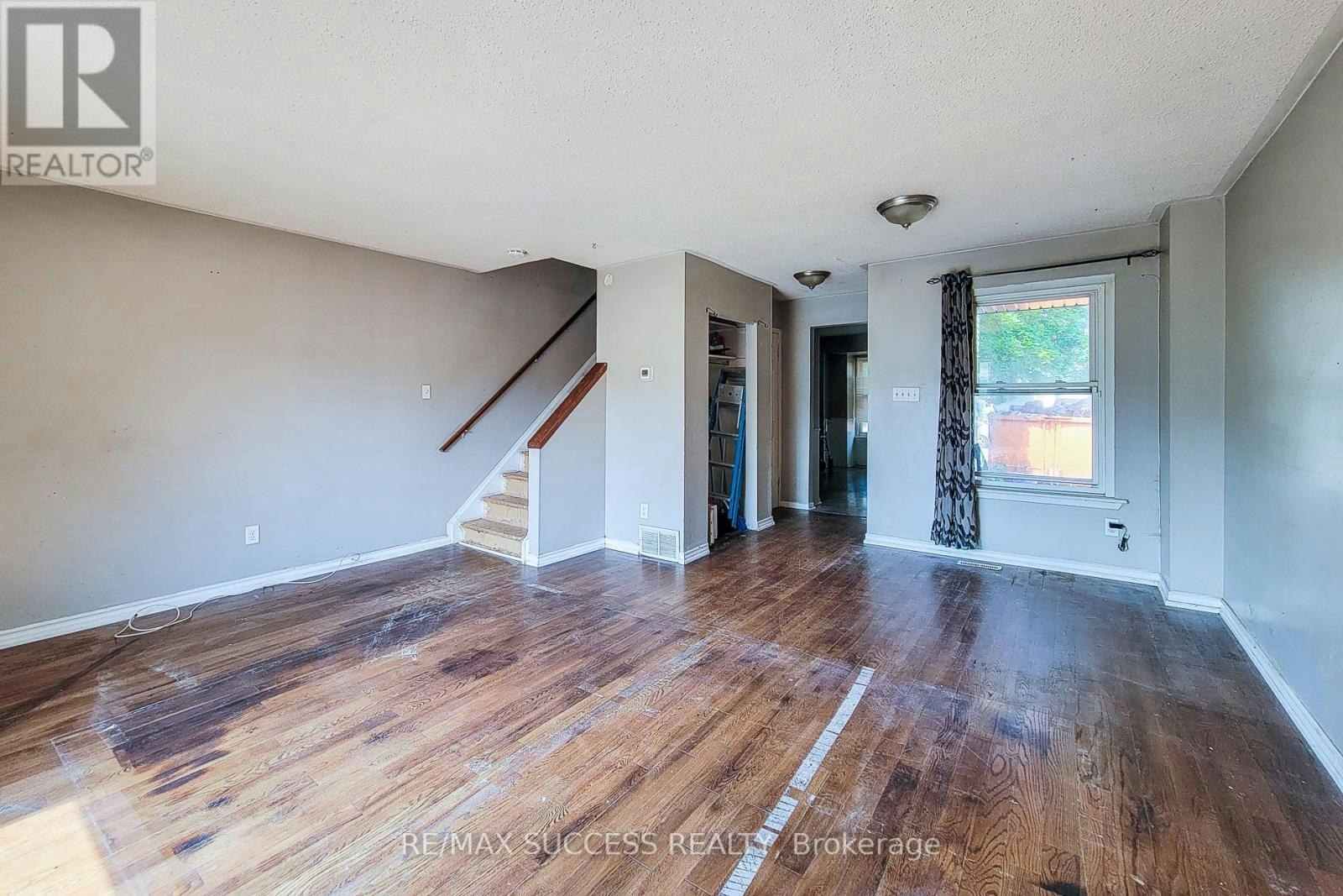 42 Enfield Crescent, Brantford, ON, N3P 1B2 - 10
