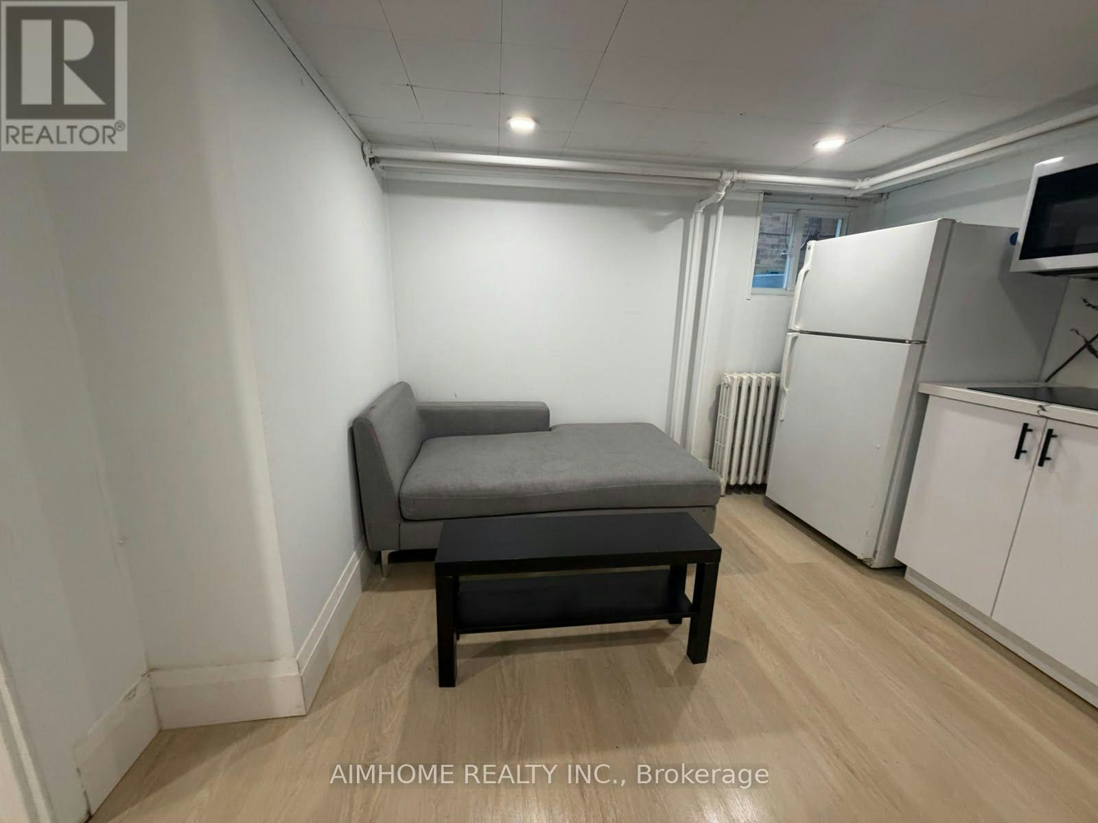 LOWER-1-26 Patricia Avenue, Toronto, ON, M2M 1H8 - 3