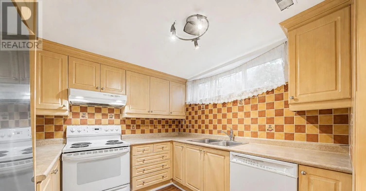 BSMT-32 Alanadale Avenue, Markham, ON, L3P 1S3 - 10