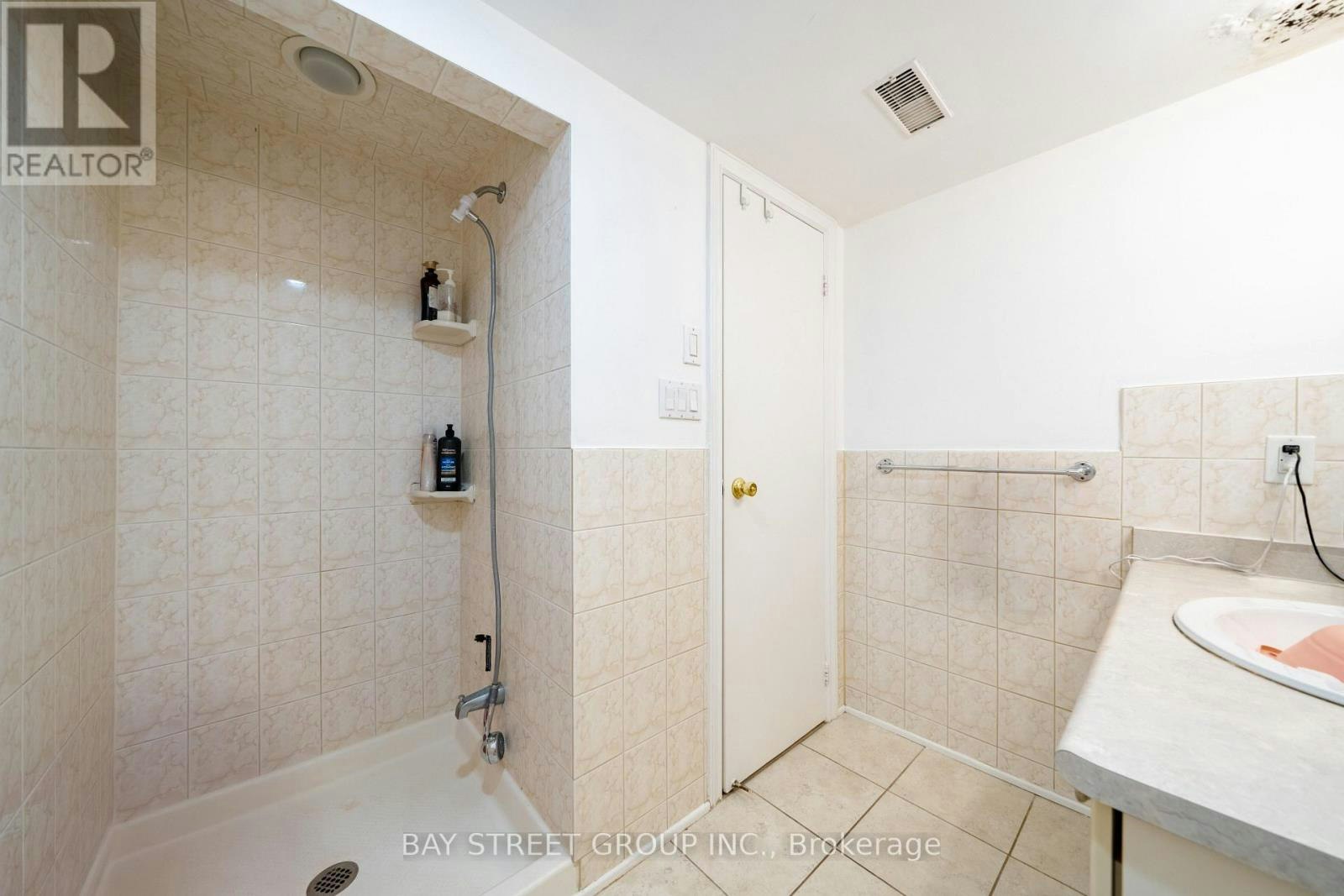 BSMT-32 Alanadale Avenue, Markham, ON, L3P 1S3 - 15