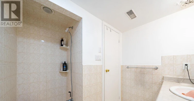 BSMT-32 Alanadale Avenue, Markham, ON, L3P 1S3 - 15