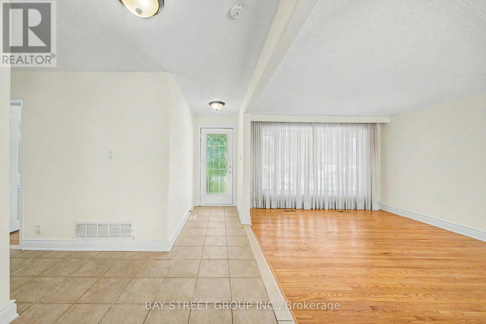 32 Alanadale Avenue, Markham, ON, L3P 1S3 - 4