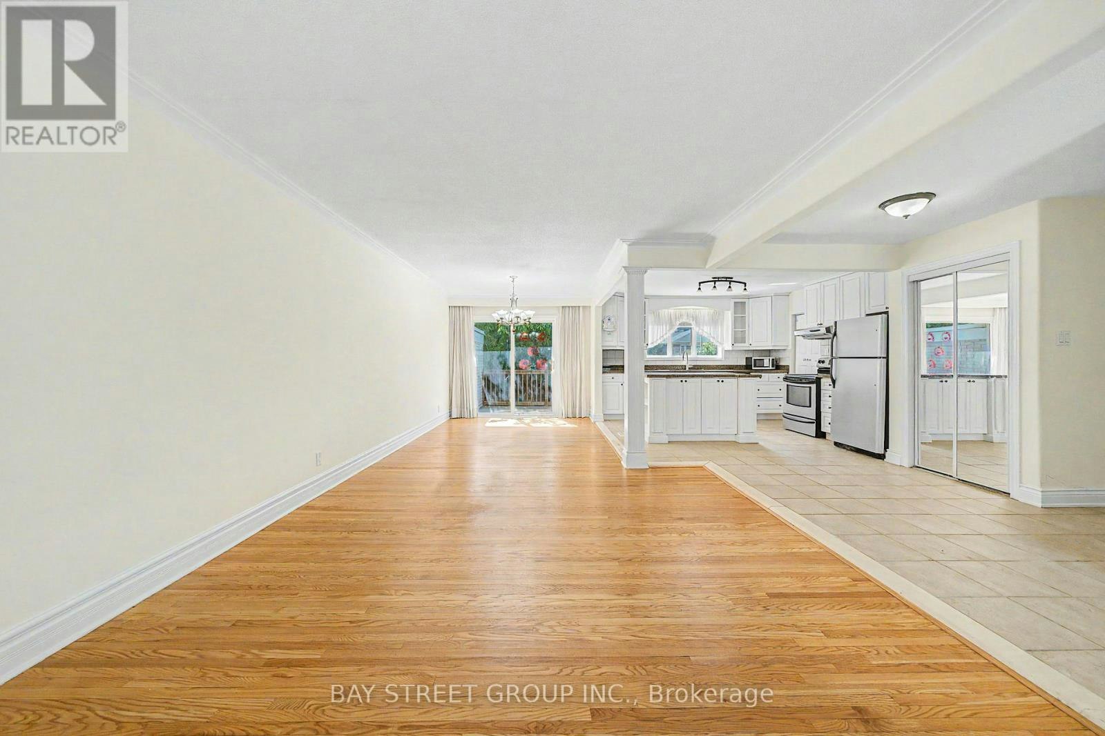 32 Alanadale Avenue, Markham, ON, L3P 1S3 - 11