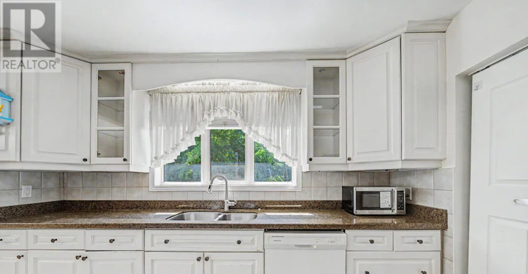 32 Alanadale Avenue, Markham, ON, L3P 1S3 - 14