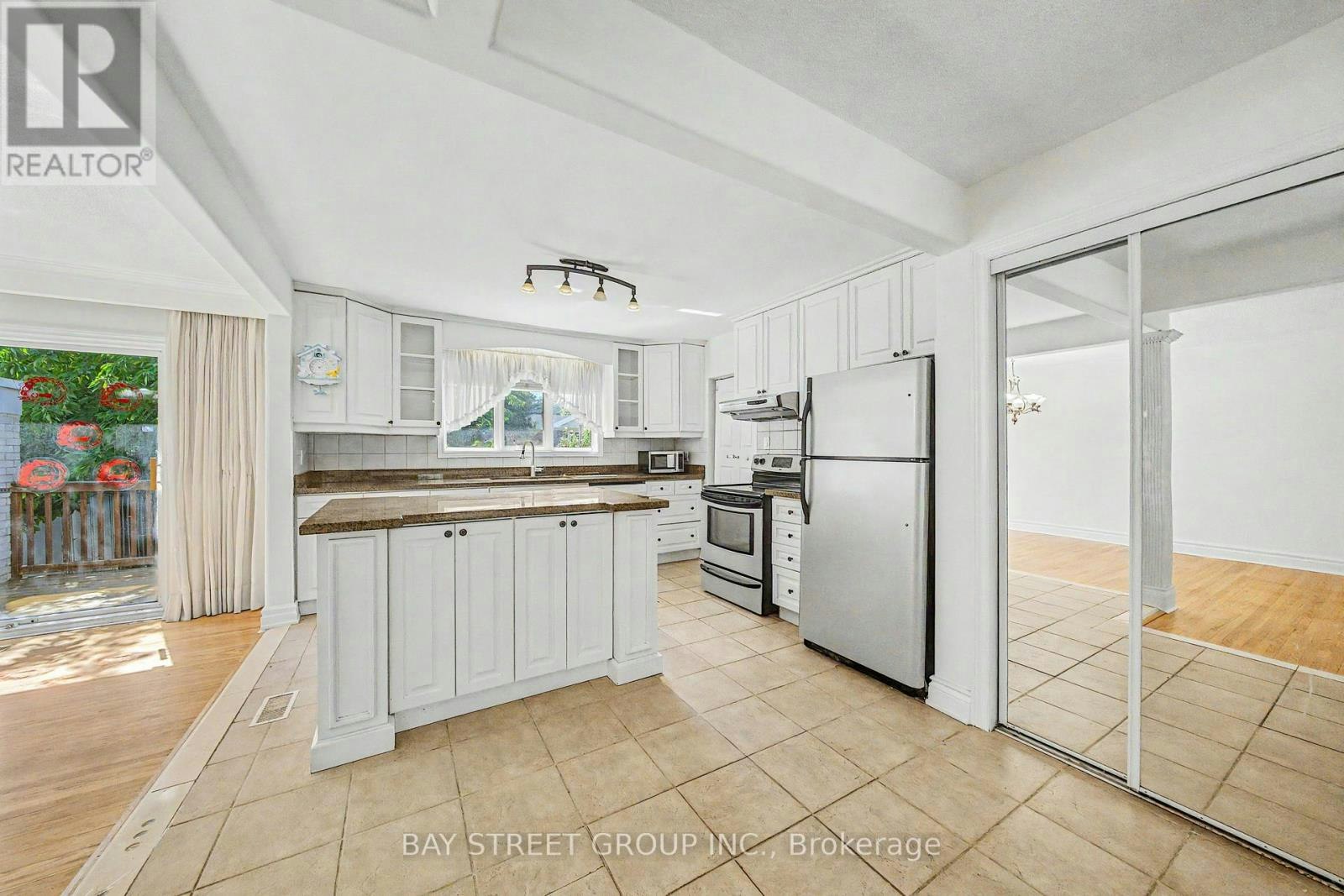 32 Alanadale Avenue, Markham, ON, L3P 1S3 - 7