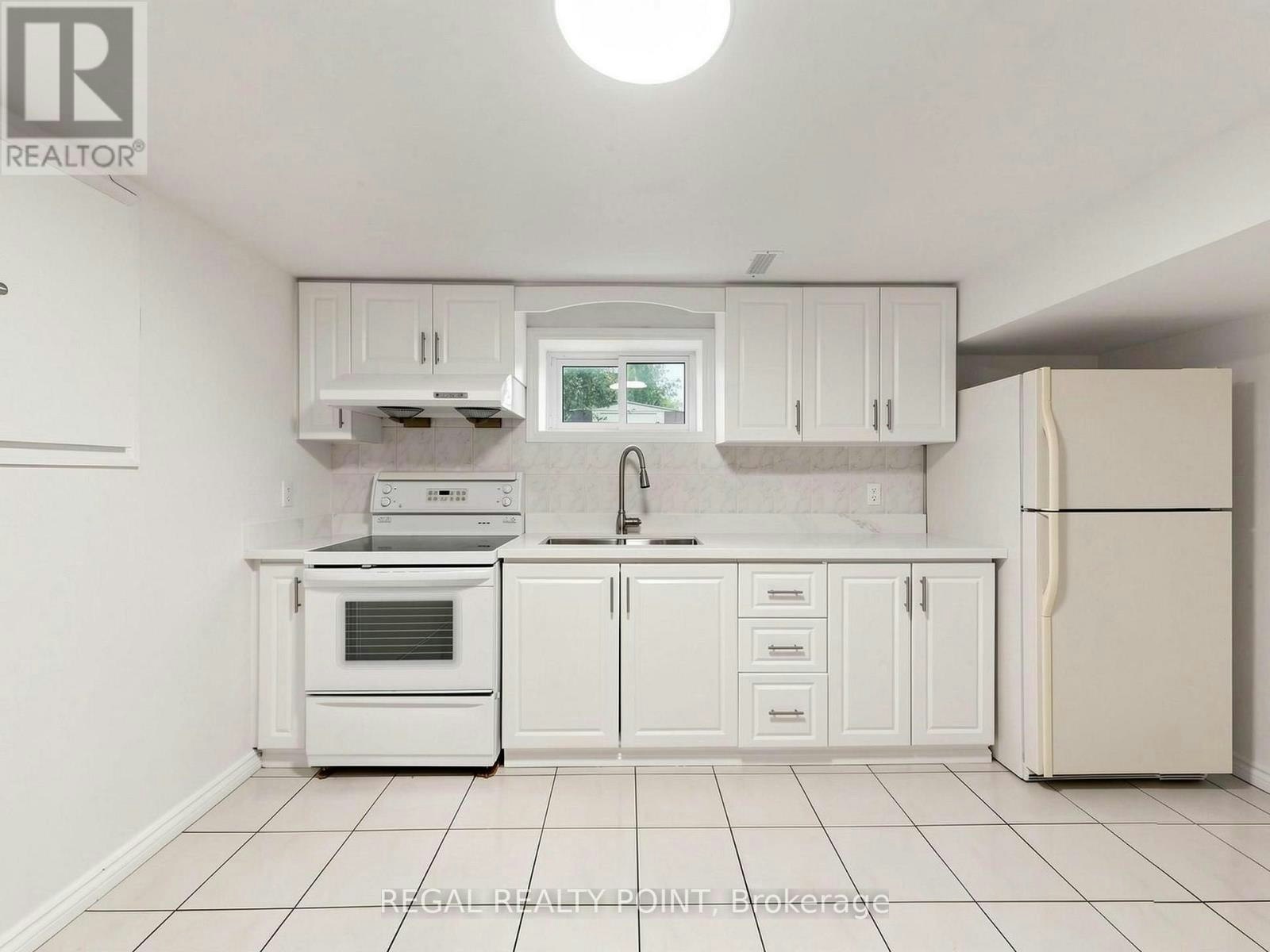 BASEMENT-71 Clydesdale Drive, Toronto, ON, M2J 3N3 - 10