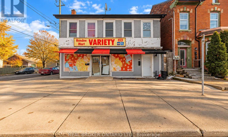 208 Mary Street