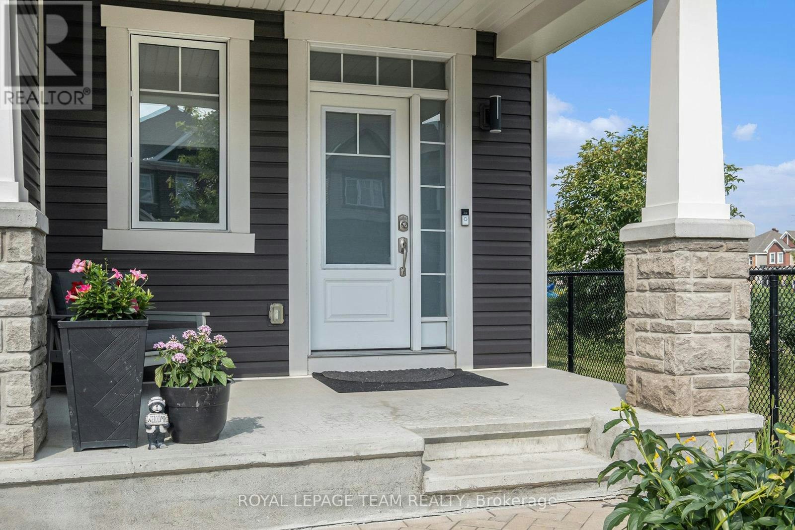 622 Malahat Way, Ottawa, ON, K2S 1E7 - 2