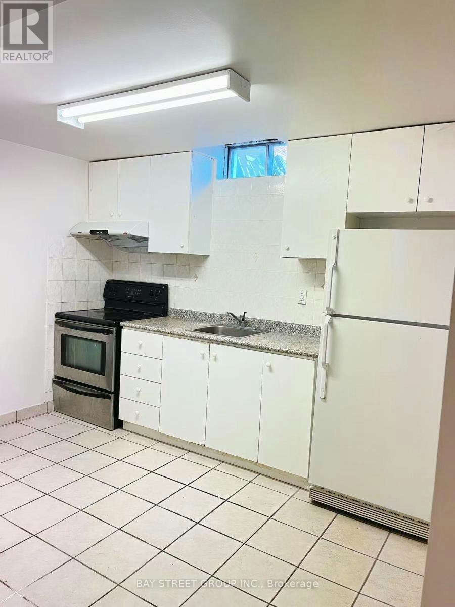 BASEMENT A2-50 Dowling Circle, Markham, ON, L3R 8R4 - 2