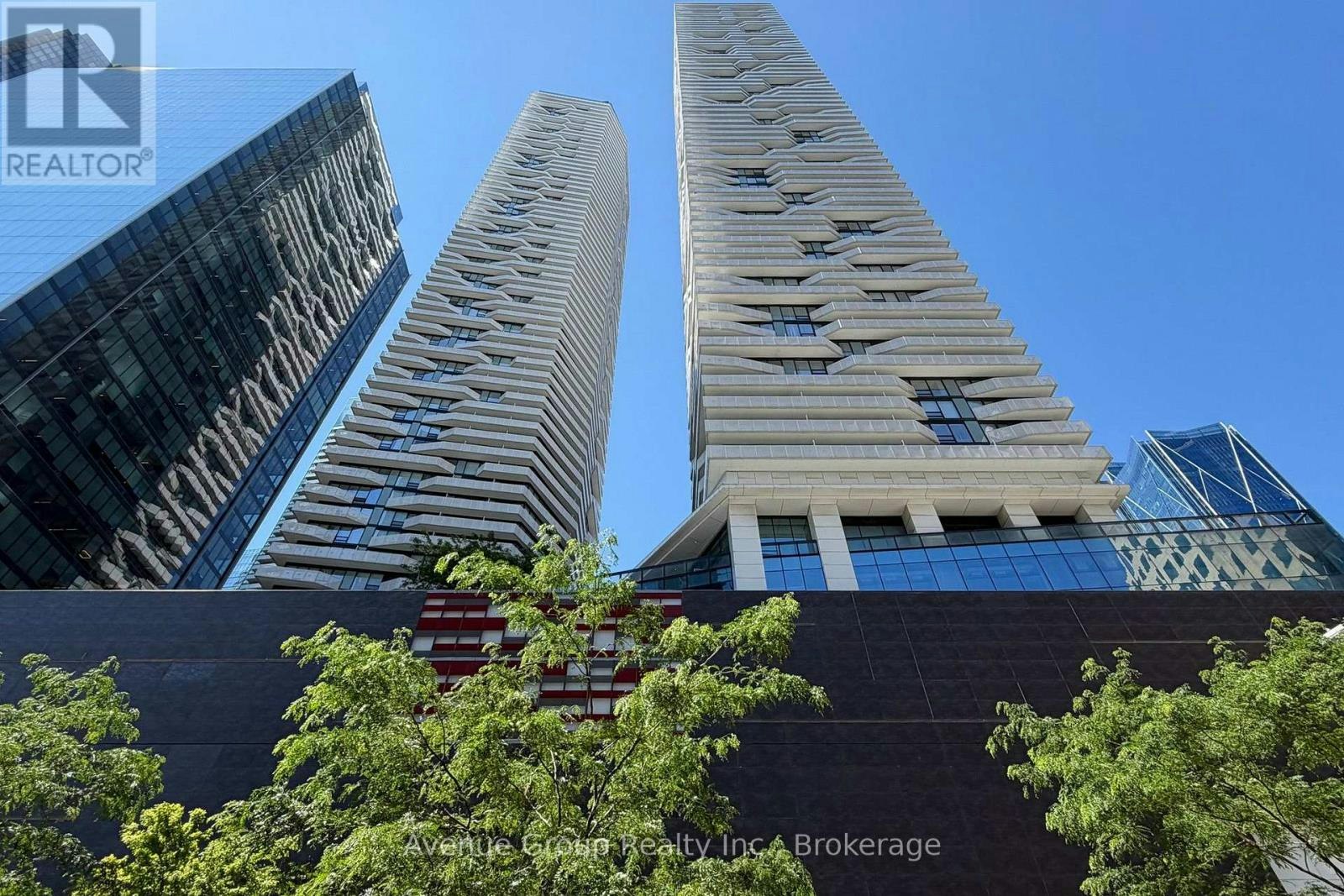 1705-100 Harbour Street, Toronto, ON, M5J 0B5