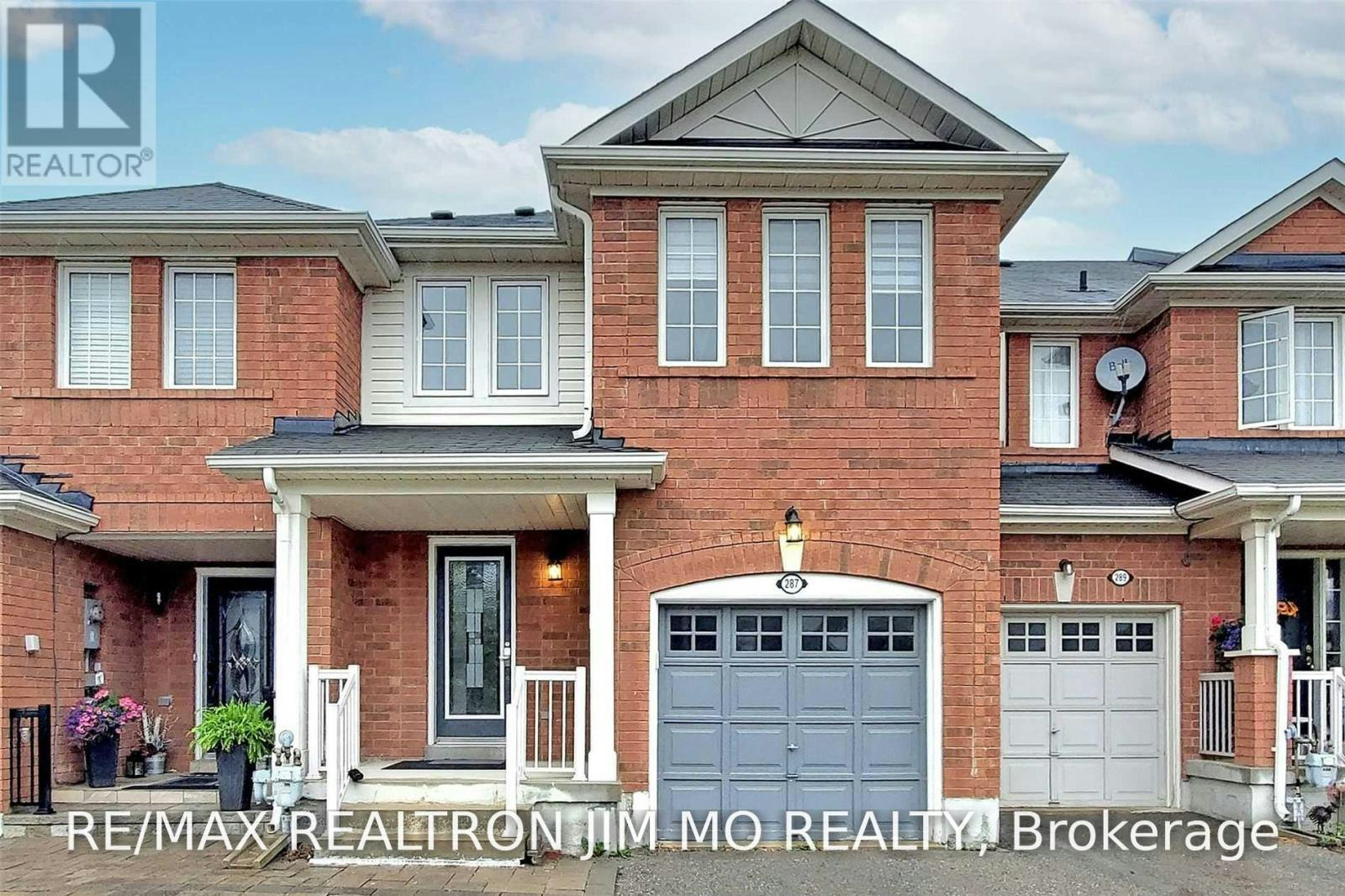 287 Penndutch Circle, Whitchurch-Stouffville, ON, L4A 0P1 - 2
