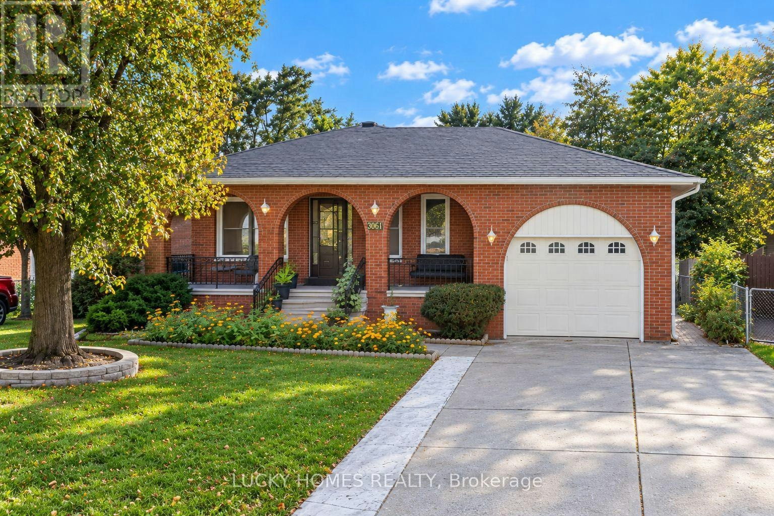 3061 Lloyd George Boulevard, Windsor, ON, N8T 2V3