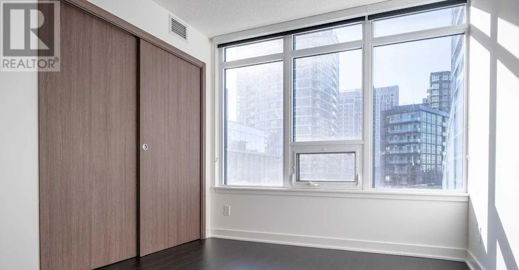 2502-17 Bathurst Street, Toronto, ON, M5V 1A5 - 9