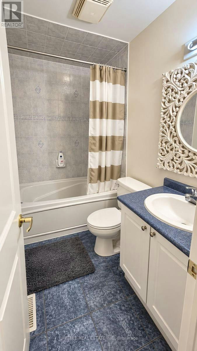 UPPER-257 Cocksfield Avenue, Toronto, ON, M3H 3T6 - 16
