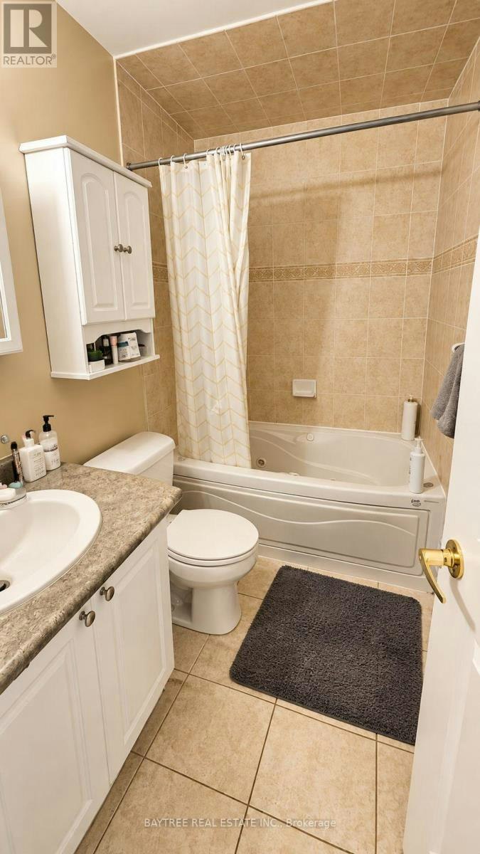 UPPER-257 Cocksfield Avenue, Toronto, ON, M3H 3T6 - 15