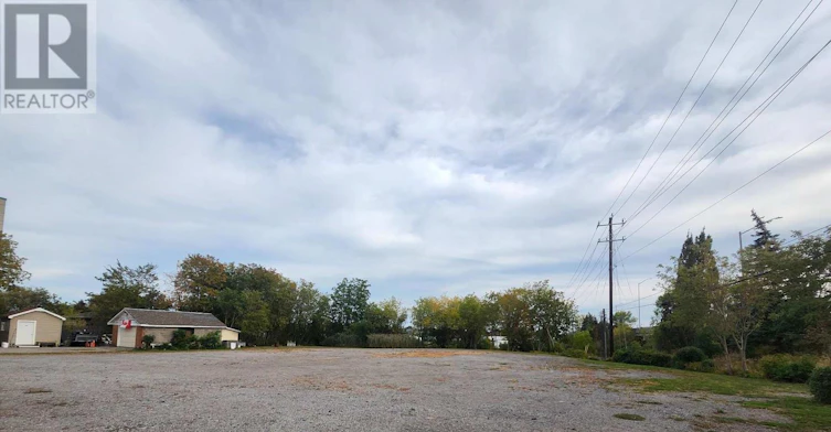 245-255 Bloor Street W, Oshawa, ON, L1J 1P5 - 8