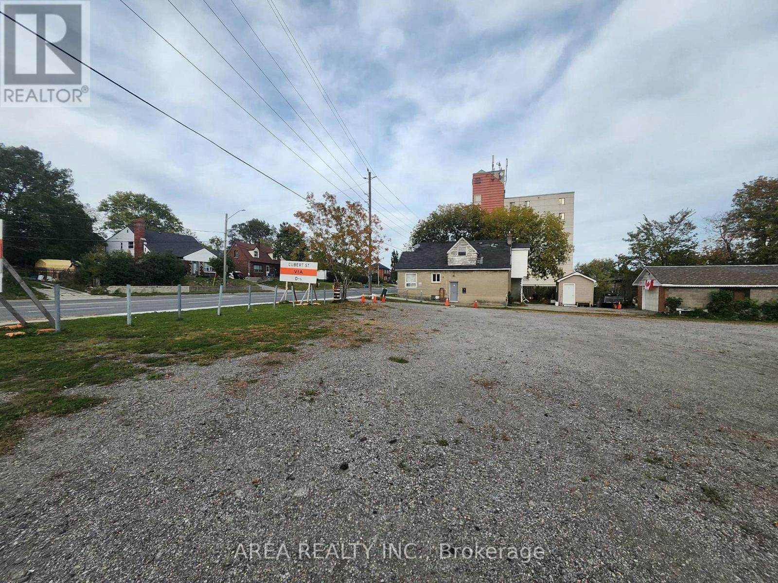 245-255 Bloor Street W, Oshawa, ON, L1J 1P5 - 16