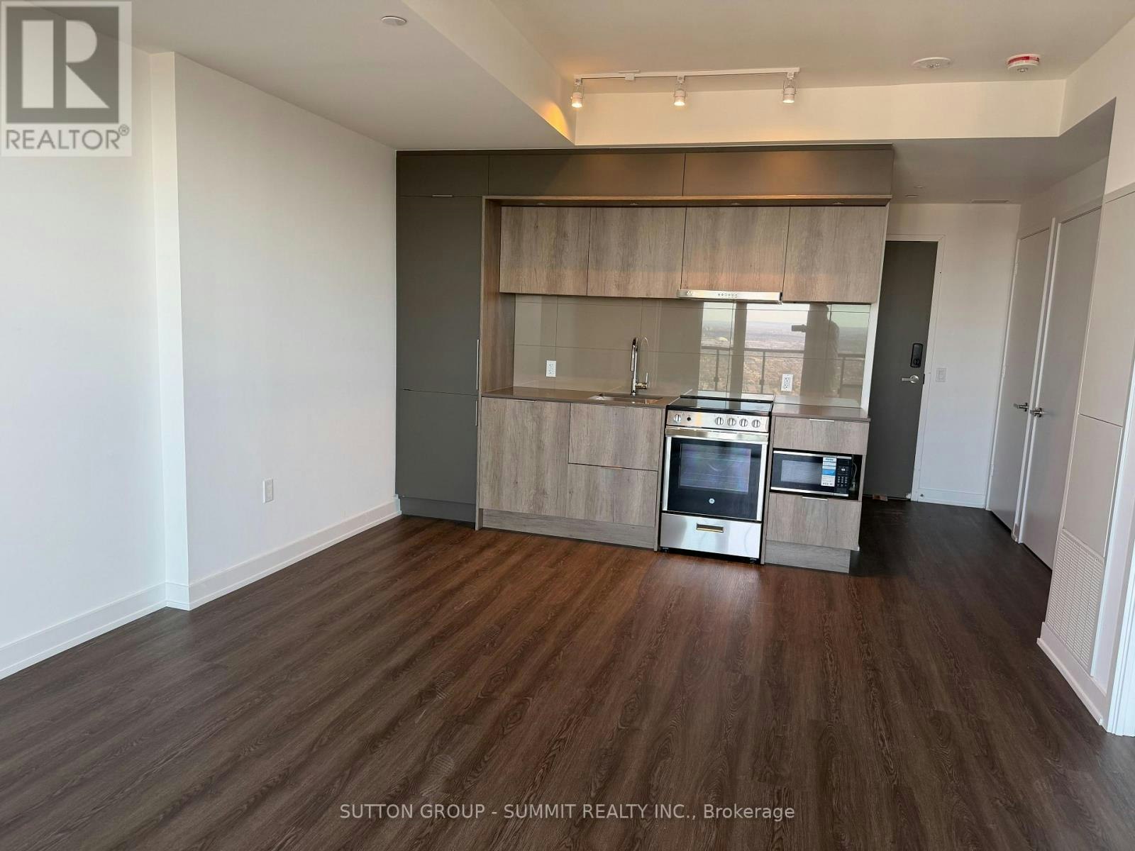 5804-448 Burnhamthorpe Road W, Mississauga, ON, L5B 0R4 - 5