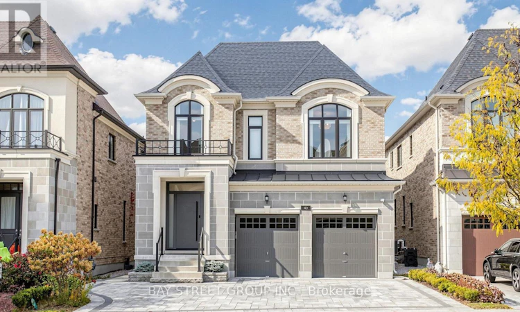 40 Shining Willow Court