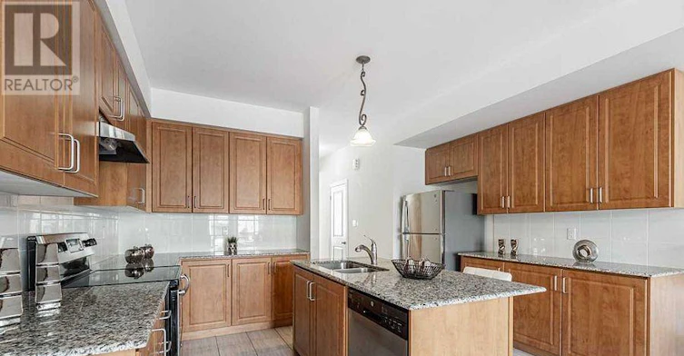 116 Frederick Wilson Avenue, Markham, ON, L6B 1P7 - 4
