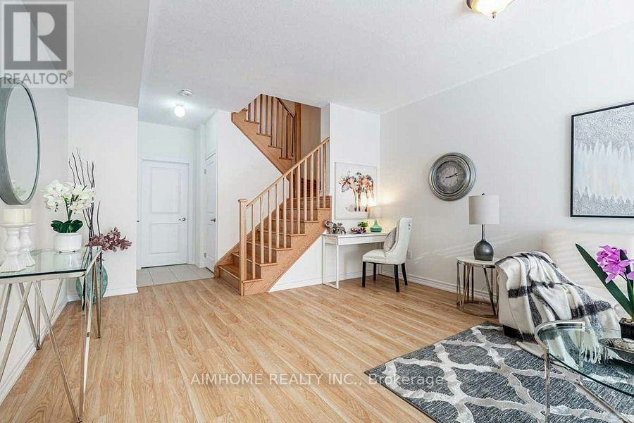 116 Frederick Wilson Avenue, Markham, ON, L6B 1P7 - 2