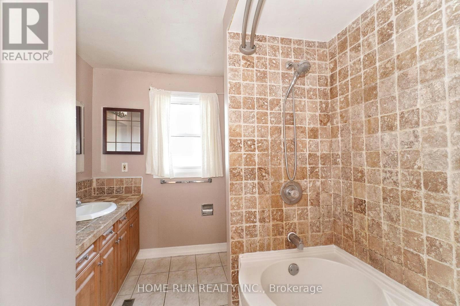 1484 Forest Valley Drive, Ottawa, ON, K1C 5P4 - 25