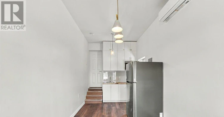 2-99 Regent Road, Toronto, ON, M3K 1H2 - 3