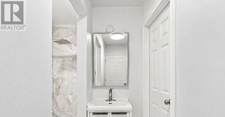 2-99 Regent Road, Toronto, ON, M3K 1H2 - 5