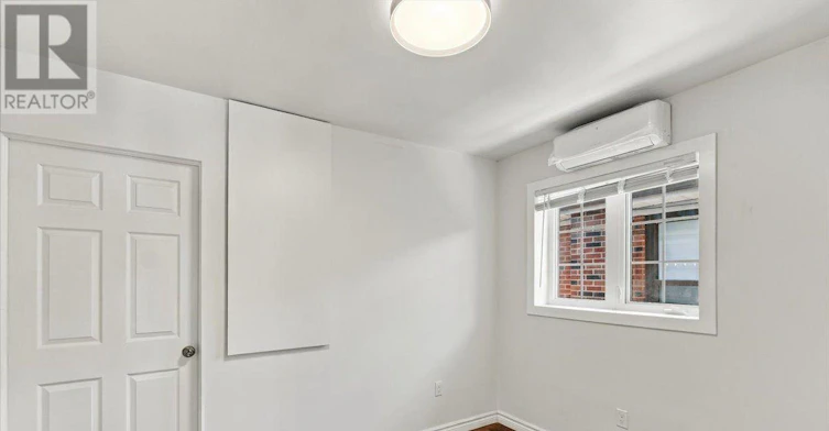 2-99 Regent Road, Toronto, ON, M3K 1H2 - 4