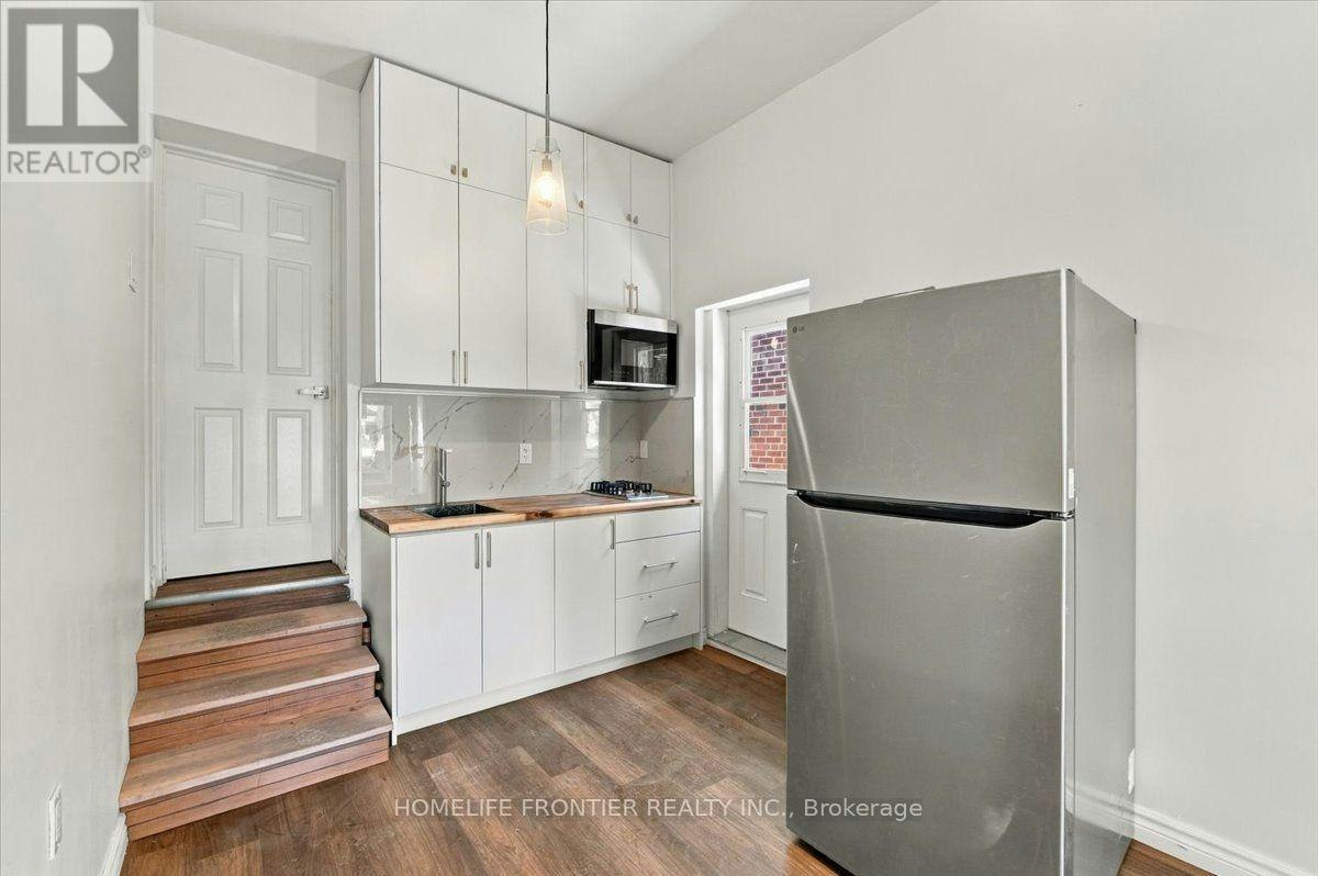 2-99 Regent Road, Toronto, ON, M3K 1H2 - 2