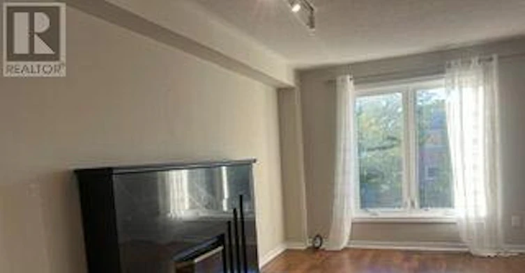 15 Heatherwood Crescent, Markham, ON, L3R 8X3 - 11